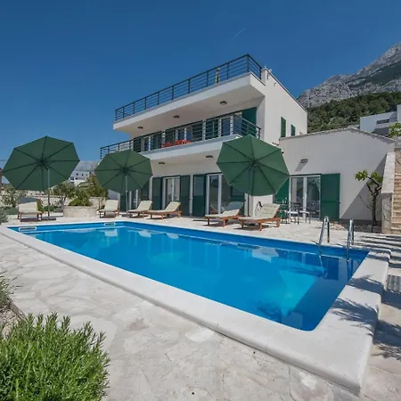 Dante With Sea View & Private Pool * Makarska